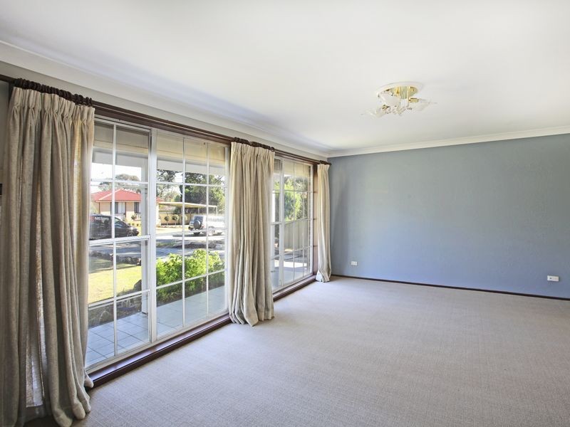 7 Cromarty Pl, St Andrews NSW 2566