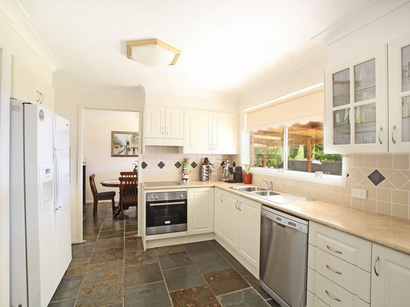 Ruse NSW 2560