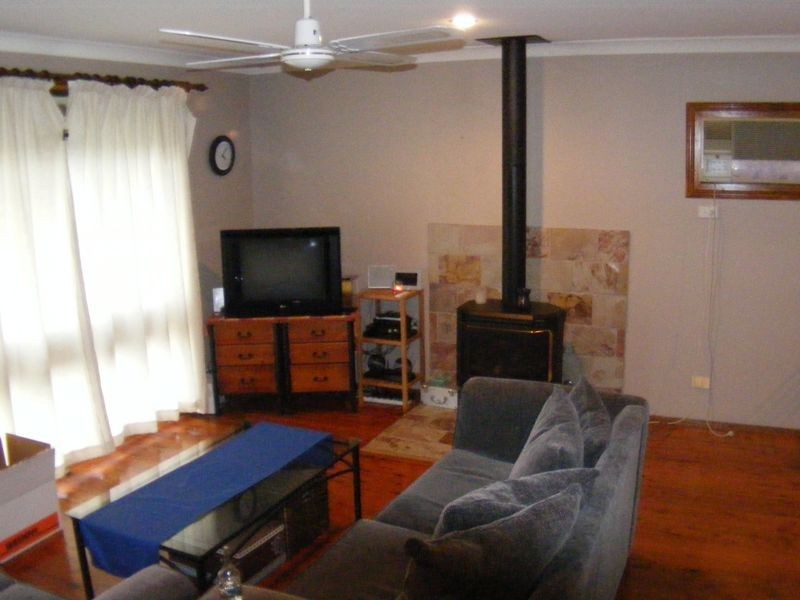 22 Chasselas Ave, Eschol Park NSW 2558