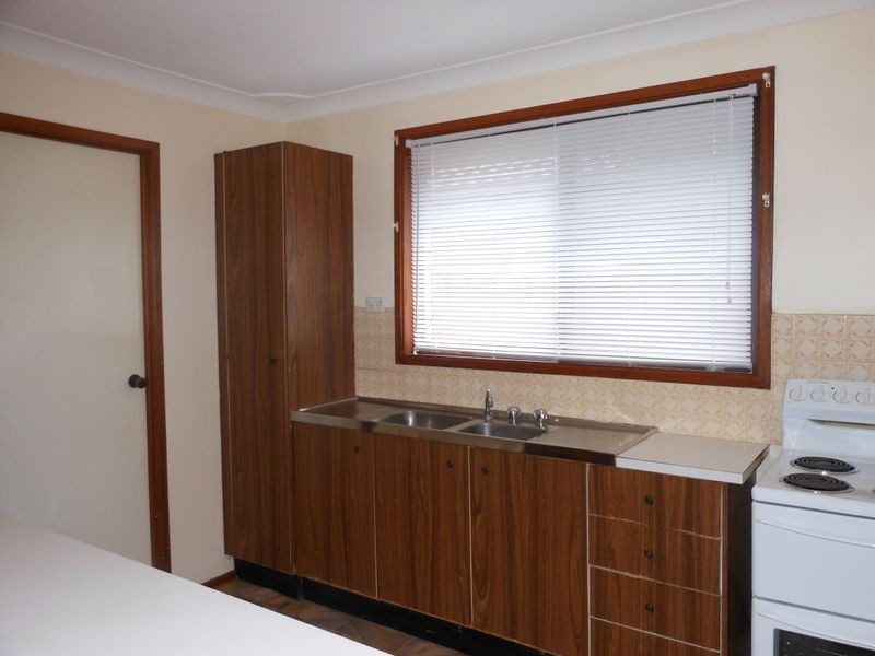 10 Radcliffe Street, Ingleburn NSW 2565