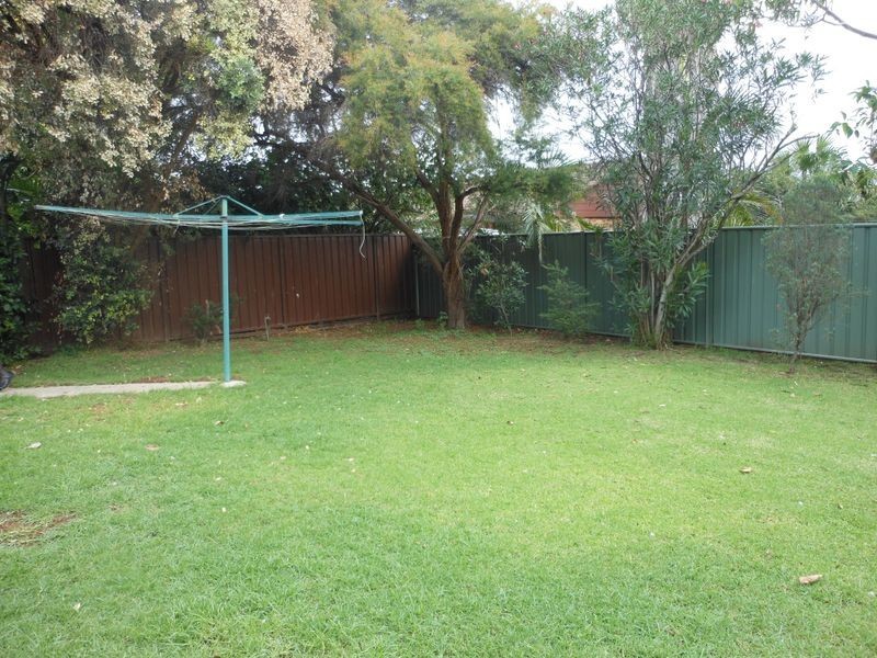 10 Radcliffe Street, Ingleburn NSW 2565