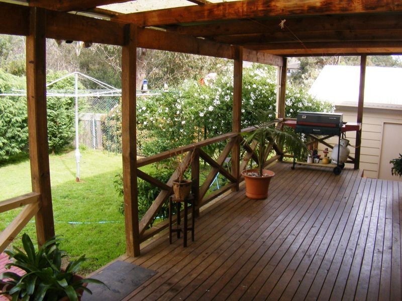 4 Rudge Pl, Ambarvale NSW 2560