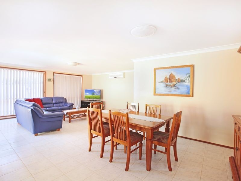 6 Quinion Pl, Ambarvale NSW 2560