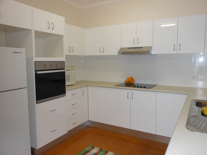 10 Uther Avenue, Bradbury NSW 2560