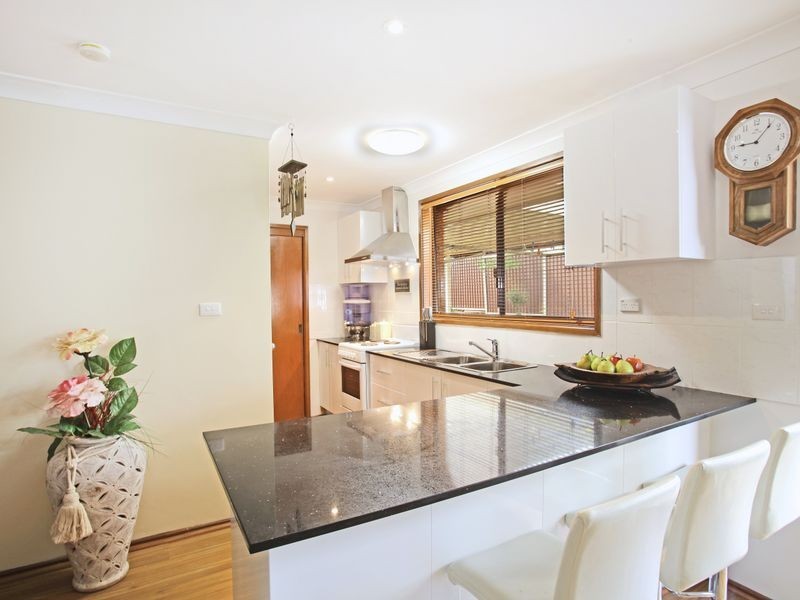 4 Yell Pl, St Andrews NSW 2566