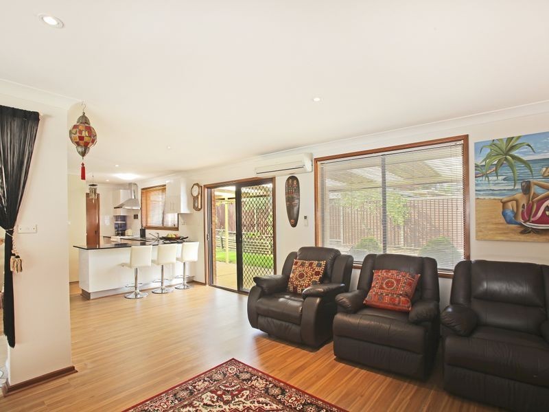 4 Yell Pl, St Andrews NSW 2566