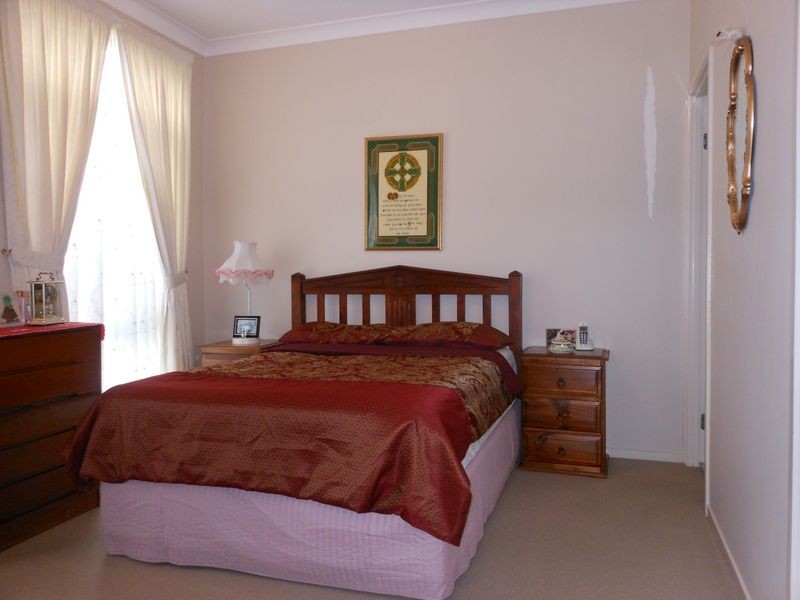 11 Carlton Place, Campbelltown NSW 2560