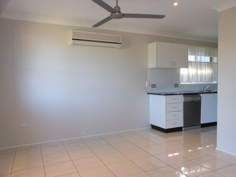 40 Semillon Cres, Eschol Park NSW 2558