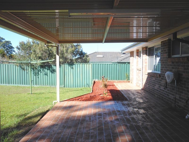 40 Semillon Cres, Eschol Park NSW 2558