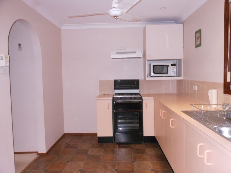 6/16 Bensley Rd, Macquarie Fields NSW 2564