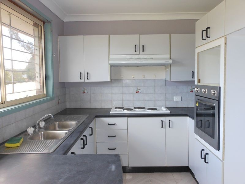 85 Gould Road, Eagle Vale NSW 2558