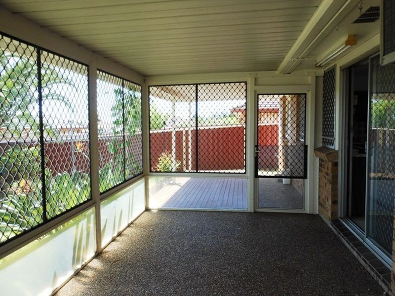 72 Queenscliffe Drive, Woodbine NSW 2560
