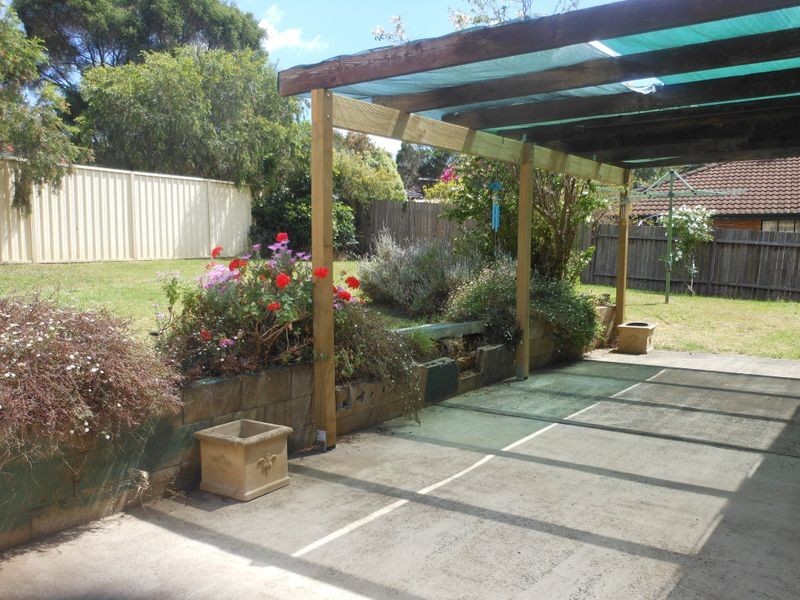 13 Woodcourt St, Ambarvale NSW 2560