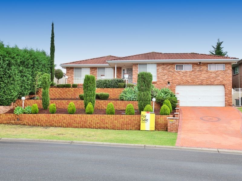 10 Corryton Pl, Glen Alpine NSW 2560