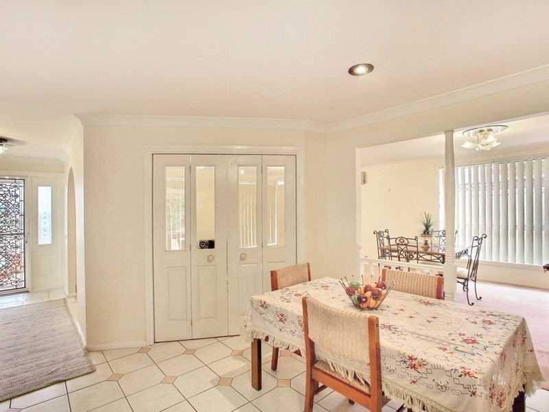 10 Corryton Pl, Glen Alpine NSW 2560