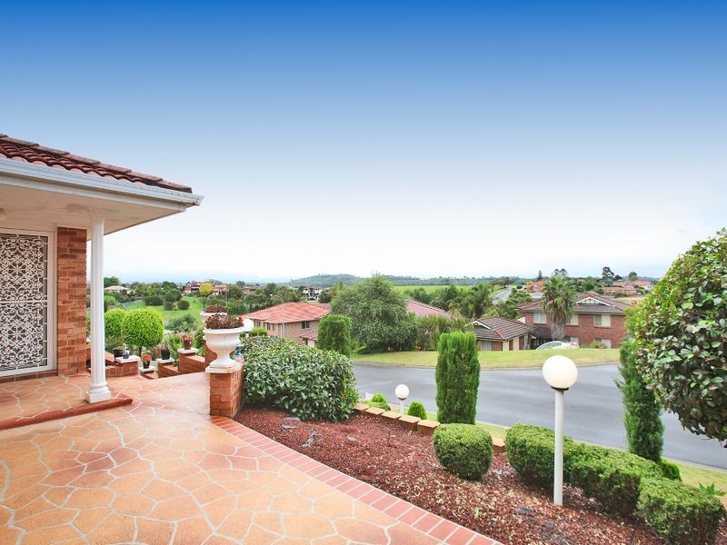10 Corryton Pl, Glen Alpine NSW 2560