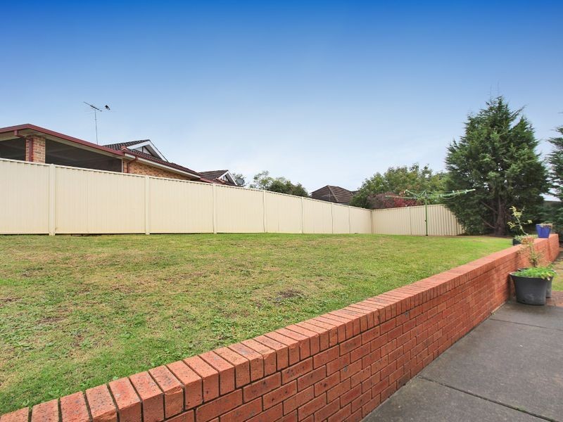 10 Corryton Pl, Glen Alpine NSW 2560