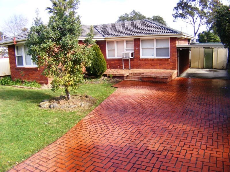 Bradbury NSW 2560