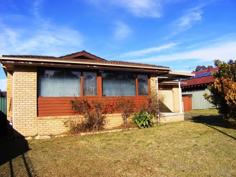 Ruse NSW 2560