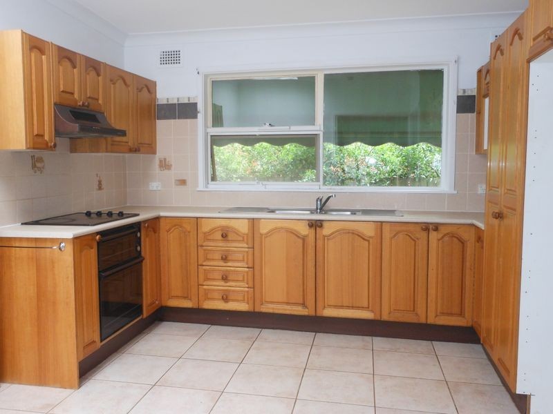 17 Macleay Street, Bradbury NSW 2560
