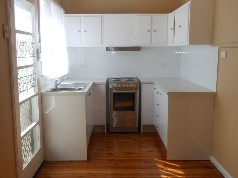 37 Lindesay Street, Leumeah NSW 2560