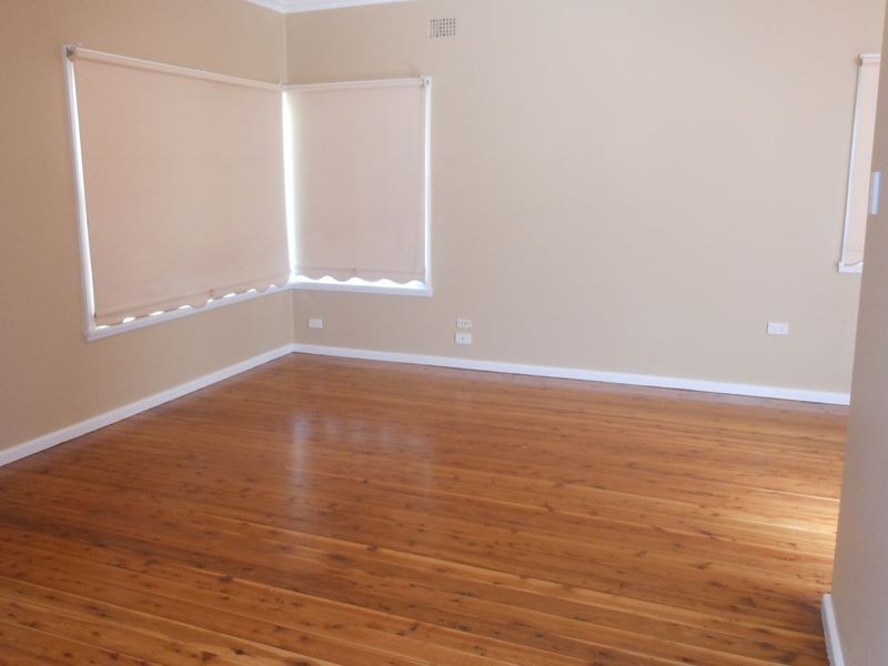 37 Lindesay Street, Leumeah NSW 2560