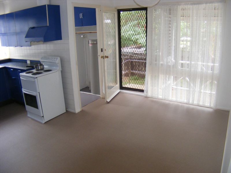 12 Weemala Cres, Bradbury NSW 2560