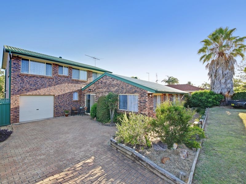 114 Chasselas Ave, Eschol Park NSW 2558