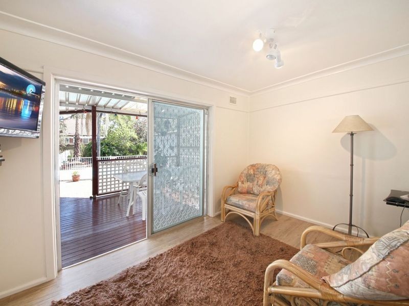 48 Marsh Pde, Casula NSW 2170