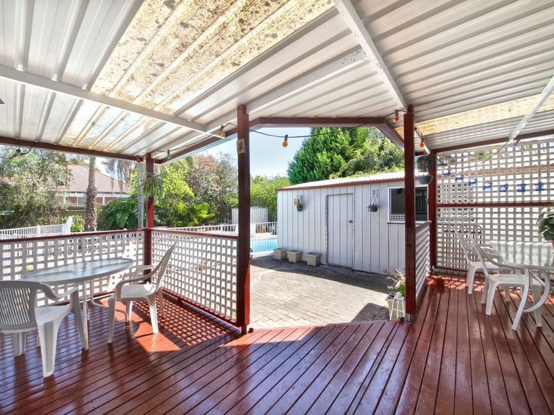 48 Marsh Pde, Casula NSW 2170