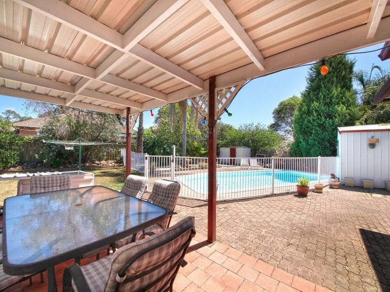 48 Marsh Pde, Casula NSW 2170