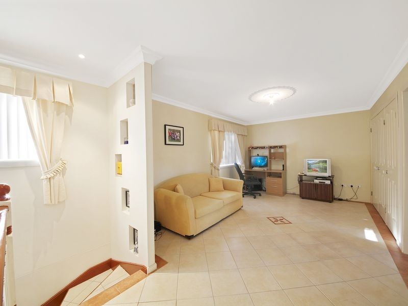 Glen Alpine NSW 2560
