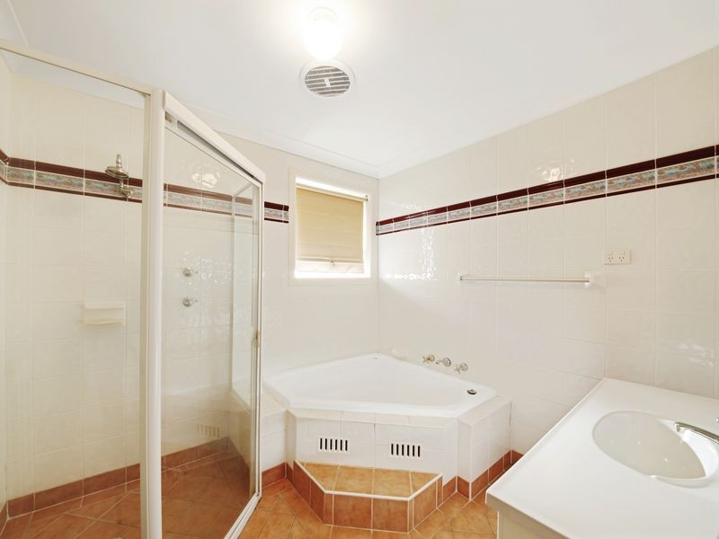 Glen Alpine NSW 2560
