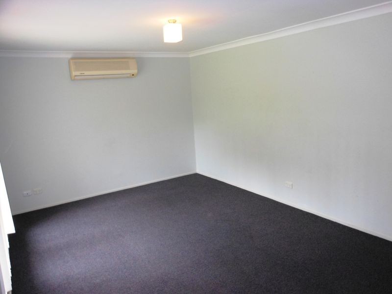 19B Meredith Cres, St Helens Park NSW 2560