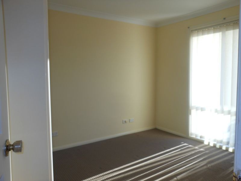 17/17-21 Poplar Crescent, Bradbury NSW 2560