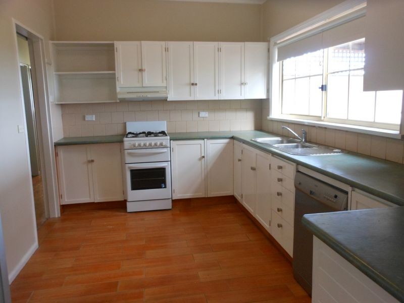 17 St Johns Road, Campbelltown NSW 2560