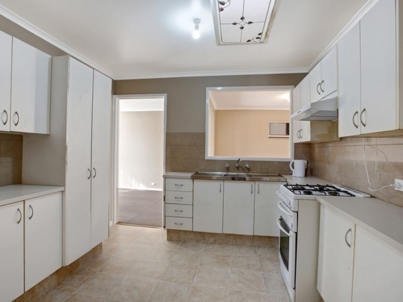 5 Lochalsh Street, St Andrews NSW 2566