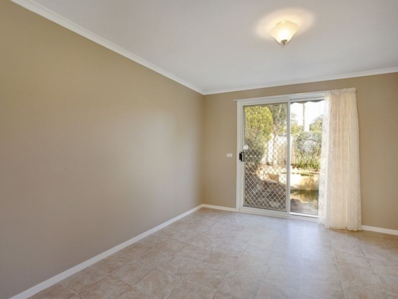 5 Lochalsh Street, St Andrews NSW 2566