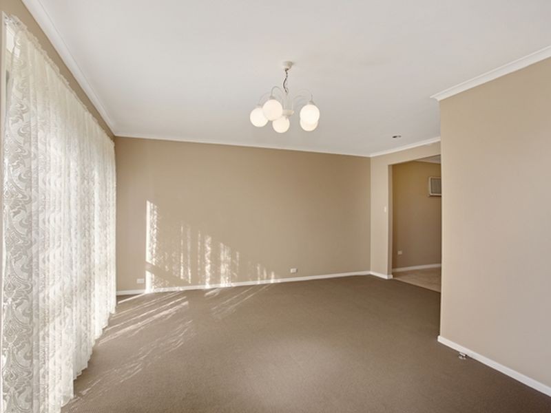 5 Lochalsh Street, St Andrews NSW 2566