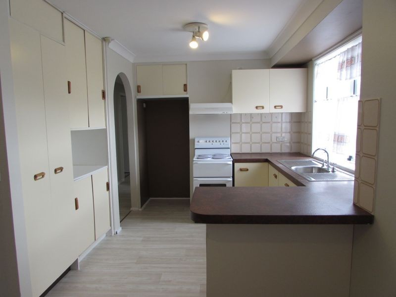 4 College Road, Campbelltown NSW 2560