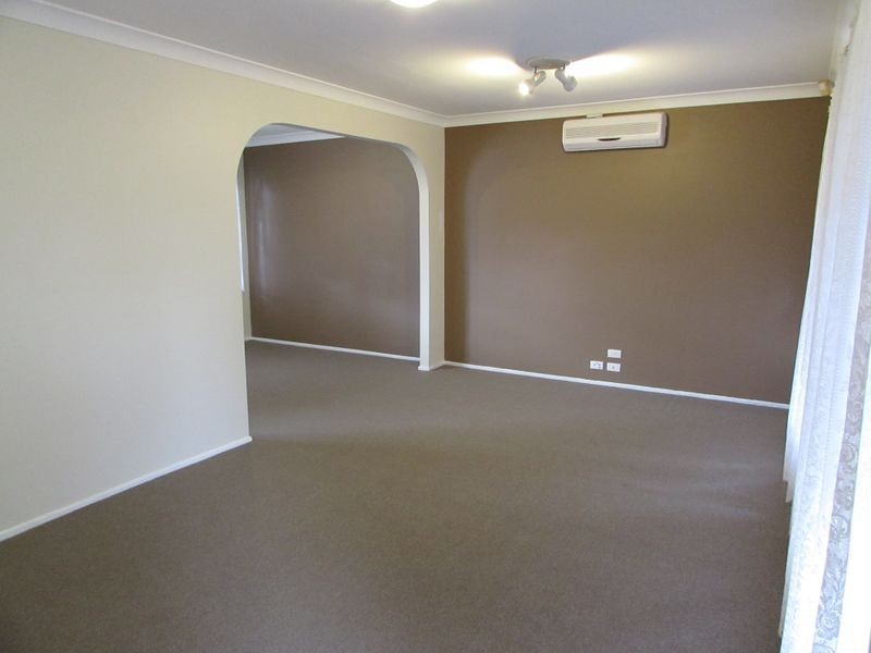 4 College Road, Campbelltown NSW 2560