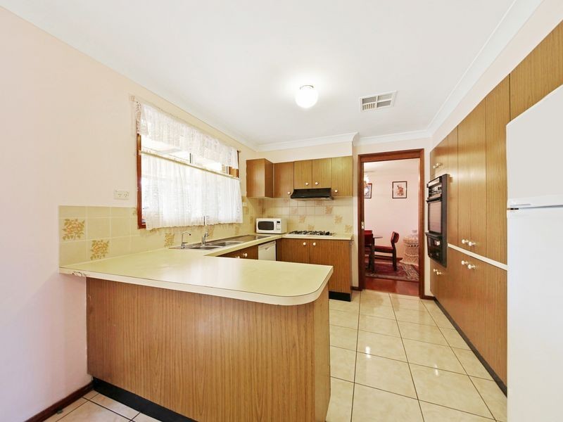 Ambarvale NSW 2560