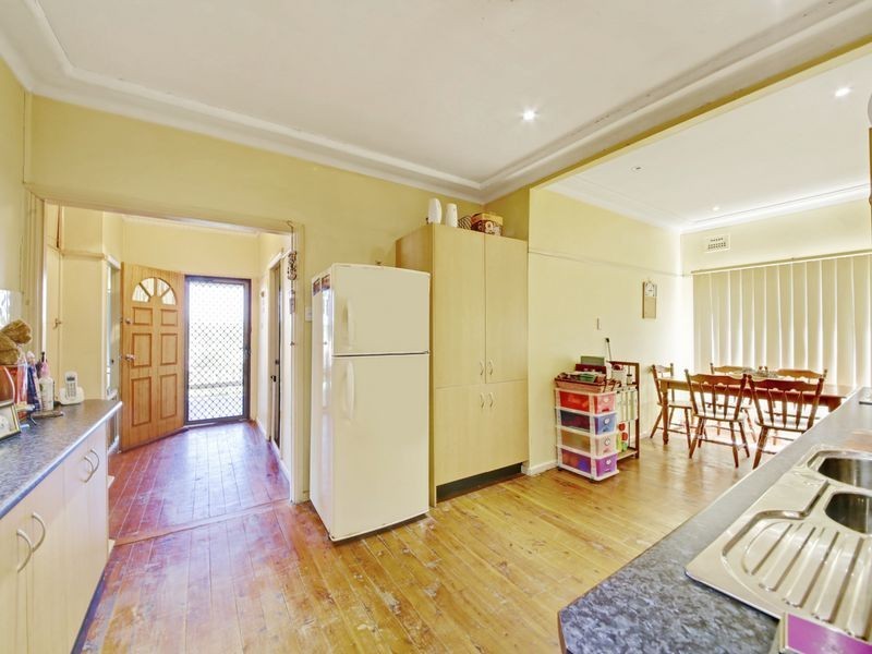 Campbelltown NSW 2560
