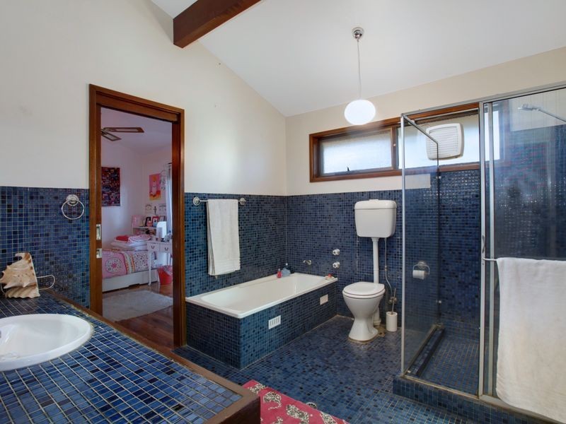 50 Styles Crescent, Minto NSW 2566