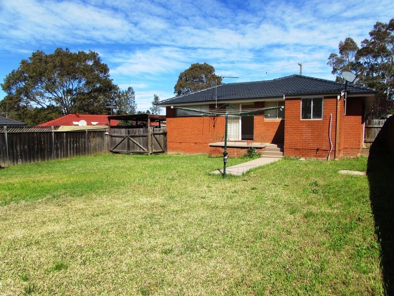 20 College Rd, Campbelltown NSW 2560