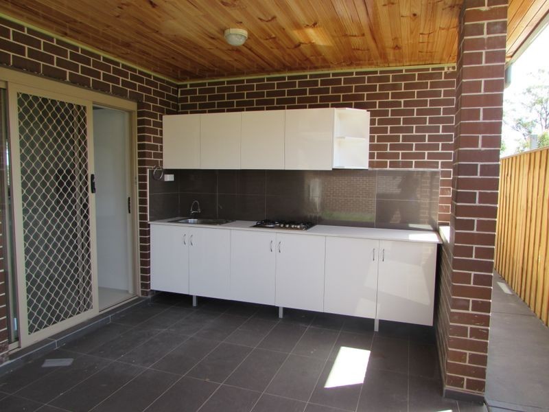 28 Ellery Street, Minto NSW 2566