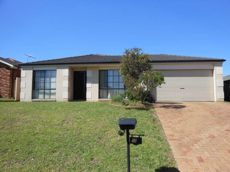 10 Anderson Street, St Helens Park NSW 2560