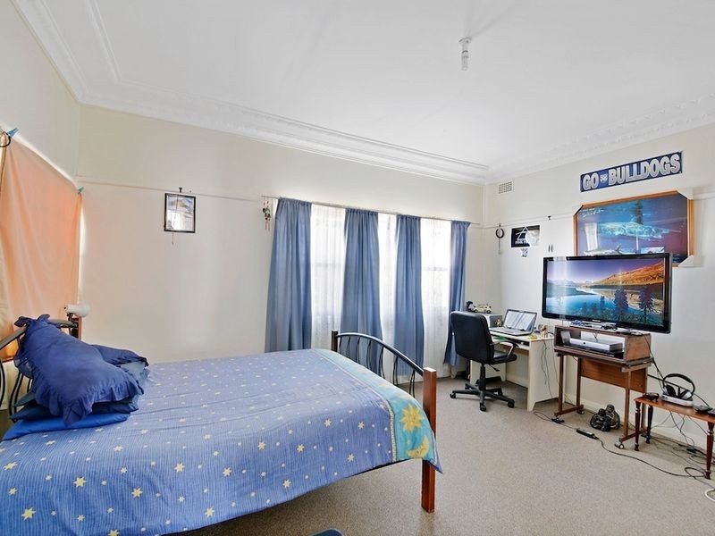 4 Somerset Street, Minto NSW 2566