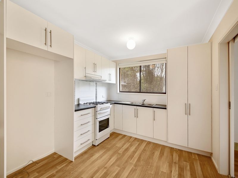 3 Gaspard Pl, Ambarvale NSW 2560