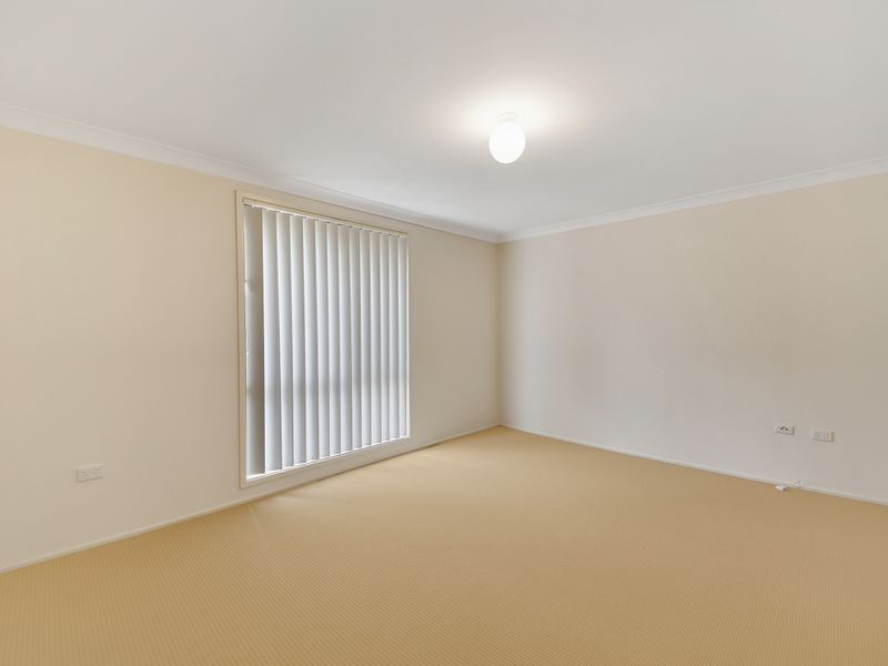 3 Gaspard Pl, Ambarvale NSW 2560